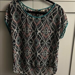 Geometric Print Women's Top - Multicolor